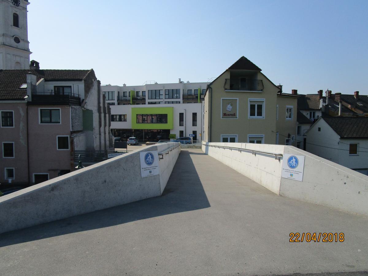 Privatzimmer Familie Wagner Pöchlarn Екстериор снимка